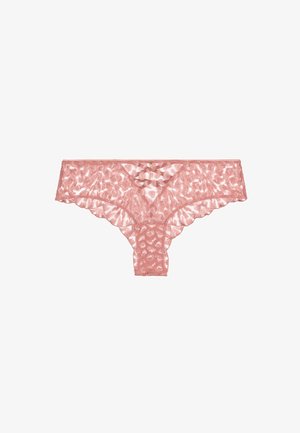 Culotte hipster pour femmes en dentelle rose avec un motif floral et des bords festonnés, présentée à plat sur un fond blanc.