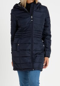 Vero Moda Petite Kort kappa / rock - dark blue