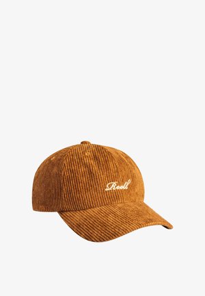 Braune Cord-Baseballkappe mit gebogenem Schirm und weiß besticktem "Reell" Text auf dem Vorderpaneel.