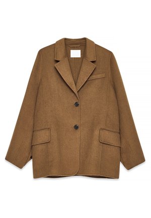 Blazer en mélange de laine brun avec revers en notch, design à un bouton, deux poches avant et une poche poitrine. Équipé de boutons noirs.