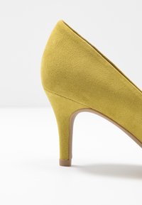 Marco Tozzi Escarpins - light green