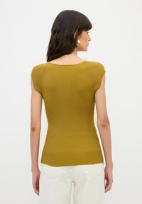 adL TOP - T-shirt - bas - OLIVE