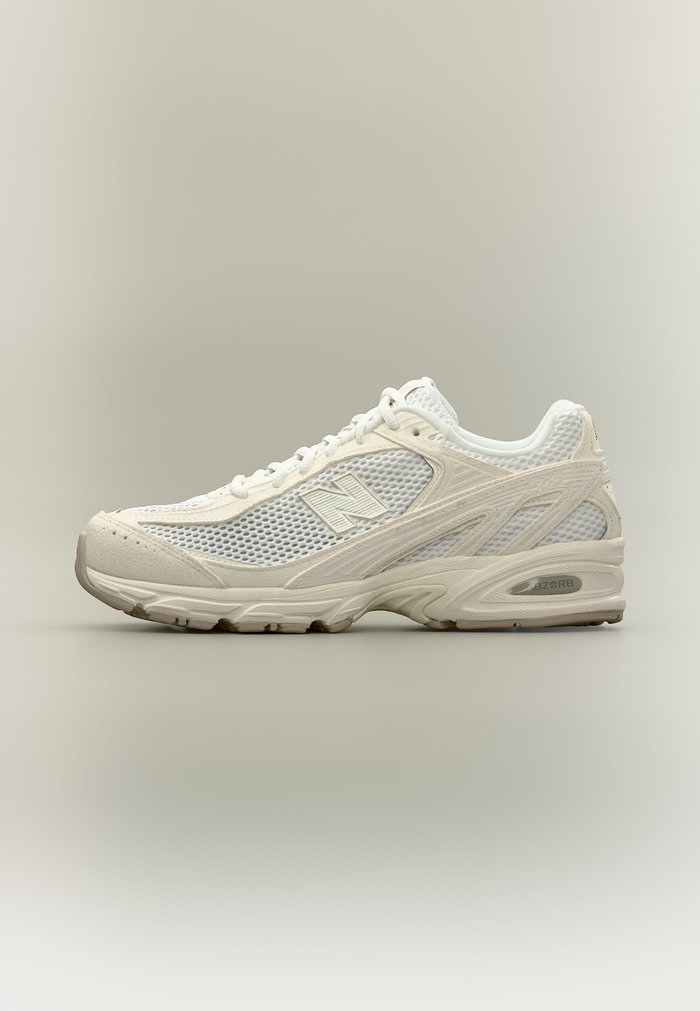New Balance Trainers - white/off-white