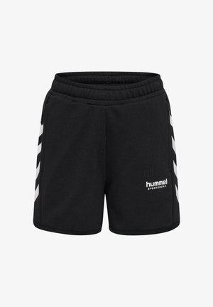 Czarne spodenki wykonane z tkaniny o teksturowanej powierzchni. Elastyczny pas, boczne kieszenie oraz białe wzory w kształcie szewronów po bokach.