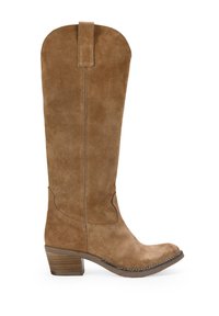 Bota de ante hasta la rodilla en marrón claro, con tacón apilado y una lengüeta en la parte posterior. Silueta elegante con detalles de costura curvada.