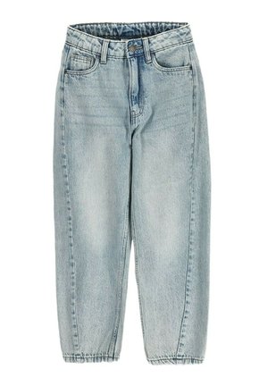 Jasnoniebieskie jeansy z denimu z elastycznymi mankietami, przednim guzikiem i zamkiem błyskawicznym, szlufkami na pasek oraz przednimi kieszeniami, pokazane na białym tle.
