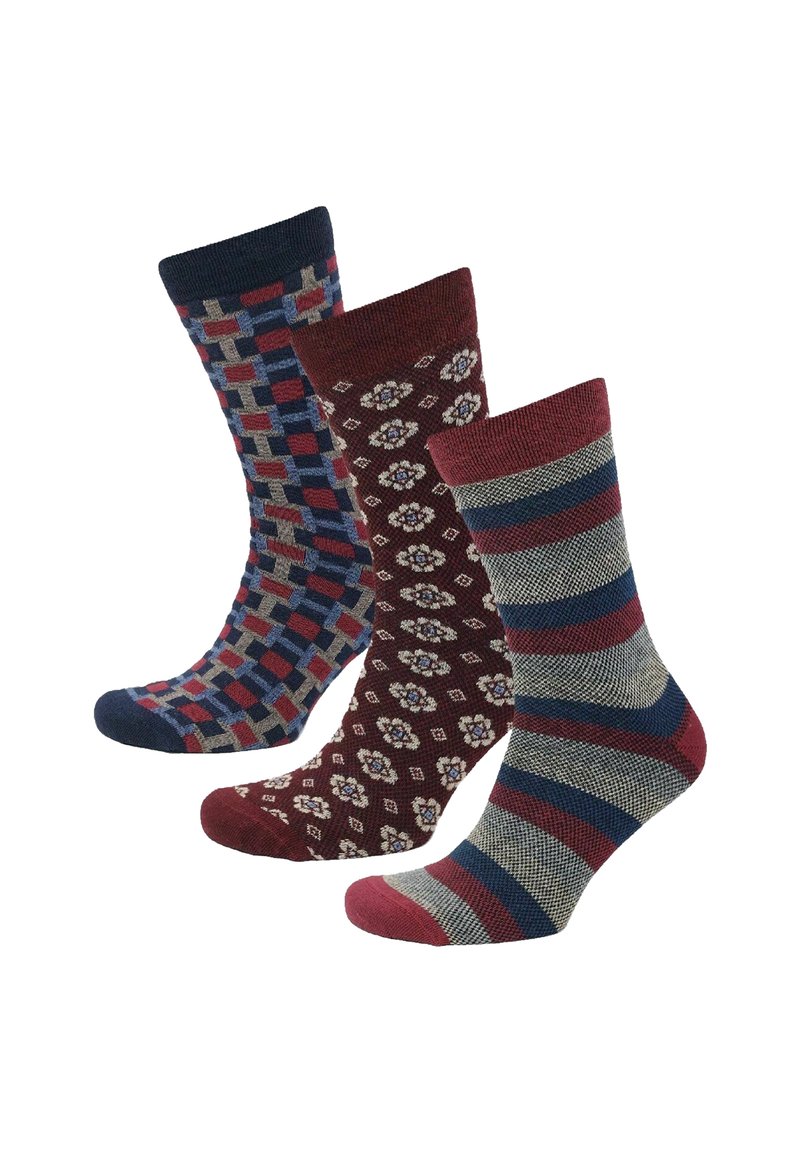Drei Paar Baumwollsocken: Links ein geometrisches Muster in Marineblau und Kastanienbraun, in der Mitte Kastanienbraun mit floralen Designs, rechts gestreift in Kastanienbraun und Grau.