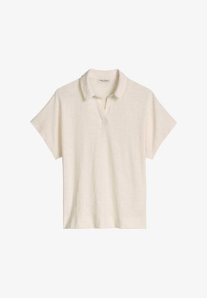 Polo crème à manches courtes avec un col doux et une ouverture subtile en V, présenté à plat sur un fond blanc.