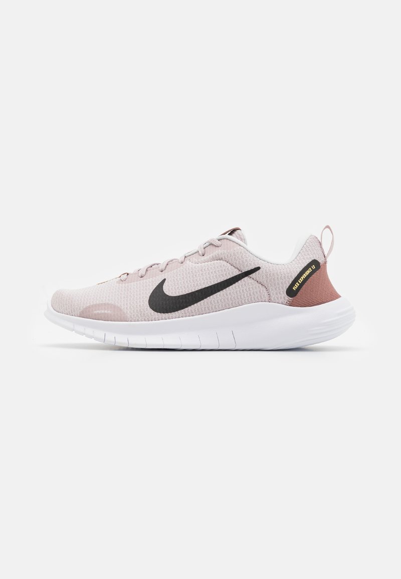 Nike Performance FLEX EXPERIENCE RUN 12 - Tenisice za trening - platinum violet/black/photon dust/white/smokey mauve/soft yellow