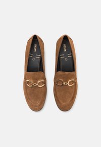 Geox WALK PLEASURE - Classic heels - mud