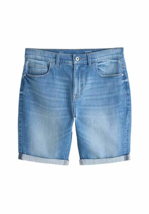 Hellblaue, figurbetonte Jeansshorts mit umgeschlagenen Säumen, Frontknopf und Fünf-Taschen-Design, auf weißem Hintergrund präsentiert.