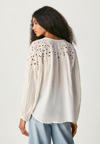 Pepe Jeans KAYLA - Camicetta - off white