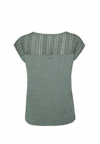 Grøn kortærmet top med et tekstureret blondestykke på ryggen og et glat, let materiale. Enkel design med en afslappet pasform.