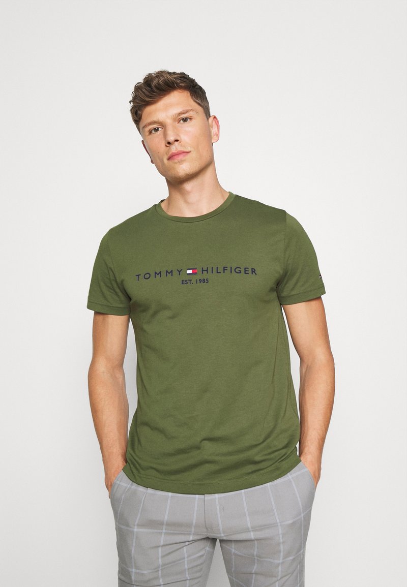 Tommy Hilfiger - LOGO TEE - Print T-shirt - putting green, Enlarge