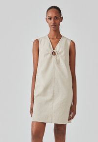 Modström DAYNAMD - Robe de jour - summer sand