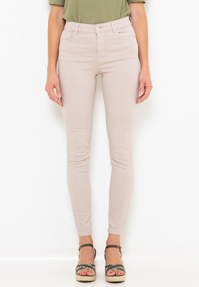 petite beige jeans
