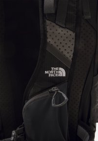 The North Face TRAIL LITE 36 UNISEX - Hátitáska - black-asphalt grey