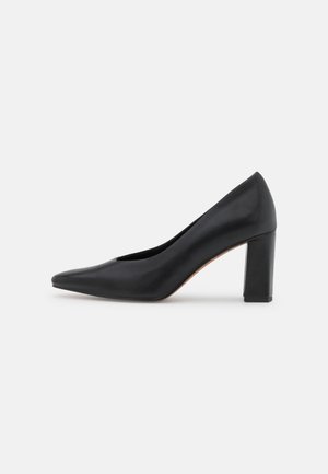 Pumps - black
