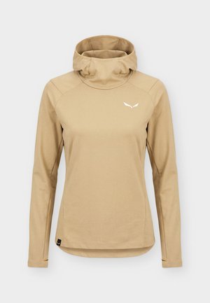 Beige hoodie met lange mouwen, hoge kraag en klein wit logo op de linkerborst, weergegeven op een effen achtergrond.