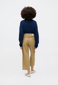 DRYKORN DERIVE - Nohavice - brown