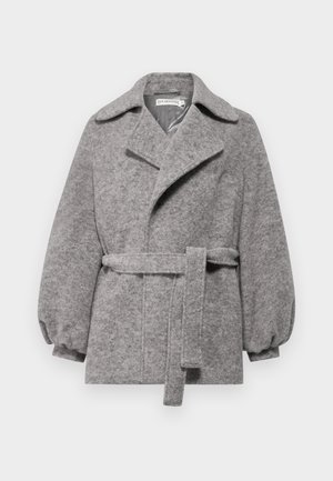 Hallgray villasegu koonus, millel on vööp, lai krae ja balloonvarrukad. Pehme tekstuur, sirge lõike ja eesmine nööbikinnitus.