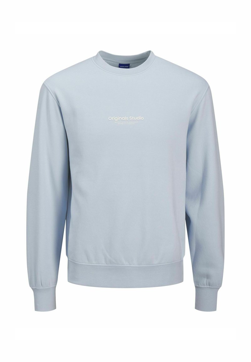 Ljusblå crewneck sweatshirt i mjuk bomullsmix. Har ribbade muddar och nederkant, med "Originals Studio"-logotypen i vitt på bröstet.