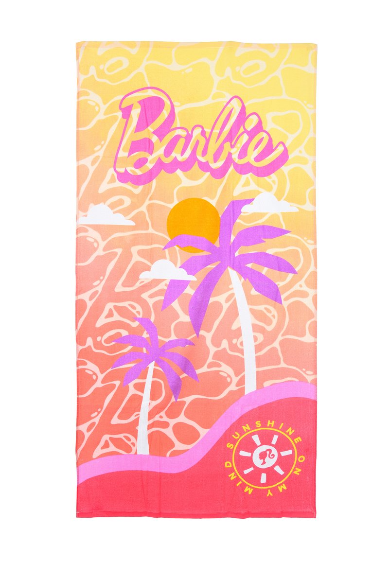 Asciugamano da spiaggia in tessuto con gradiente giallo e rosa, caratterizzato da palme, un sole e la scritta "Barbie" in bold rosa. Design morbido e colorato.