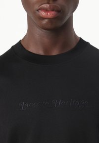 Lacoste Basic T-shirt - black