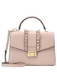 Rosa läderhandväska med volangdetalj, guldfärgade detaljer, handtag upptill och avtagbar kedja för axeln. Rektangulär form med en slät yta.