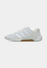 Неизбран, footwear white
