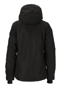 Schwarze isolierte Jacke mit Kapuze, mit einer glatten Textur, langen Ärmeln und elastischen Bündchen. Keine sichtbaren Logos oder auffälligen Muster.