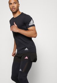 adidas Performance ADIZERO SPLIT - Pantalón corto de deporte - black