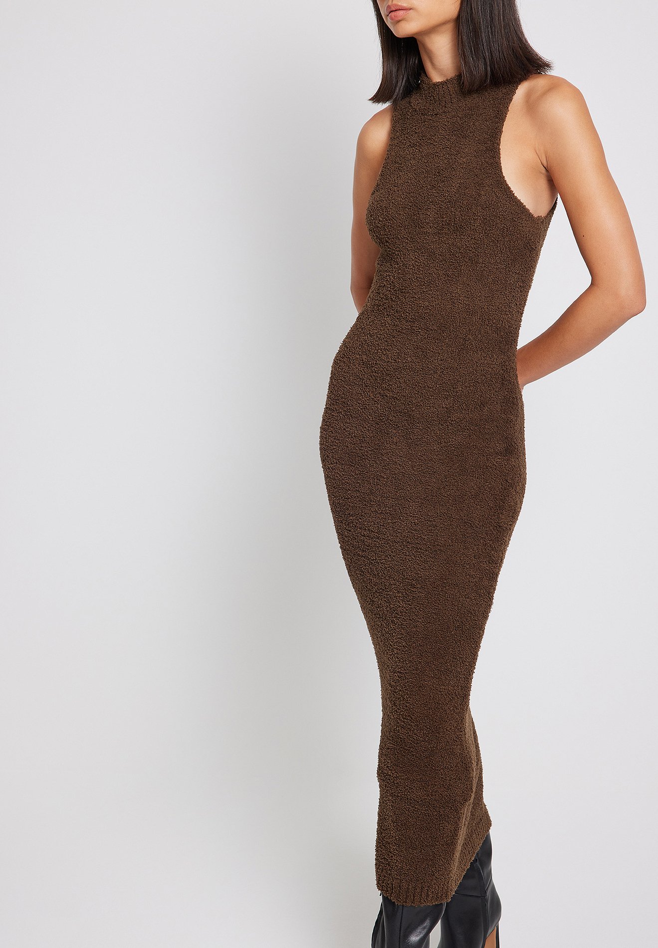 NA-KD ÄRMELLOSE - Maxi-jurk - brown/bruin - Zalando.nl