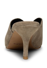 Shoe The Bear VALENTINE - Natikače na petu - taupe
