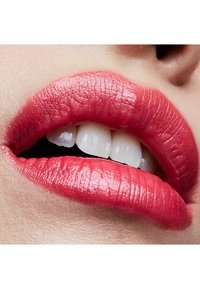 MAC CREMESHEEN LIPSTICK jasnoczerwony