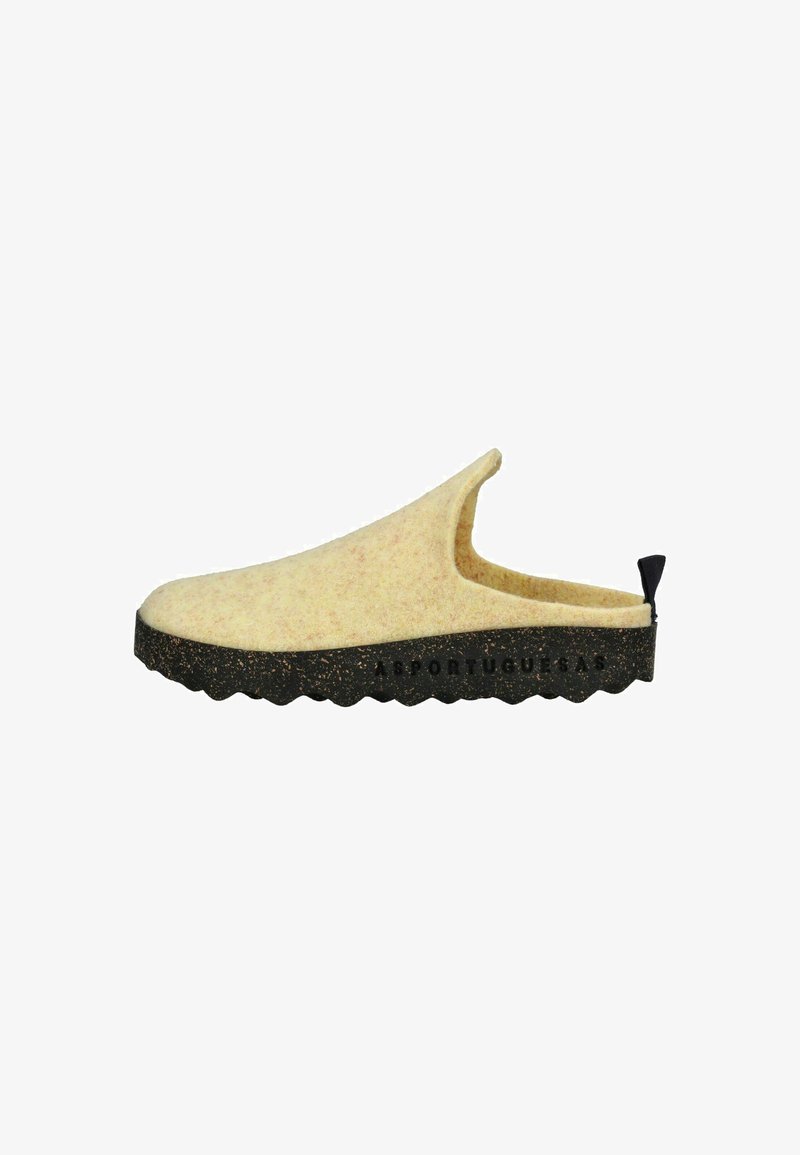 Zapatilla de casa beige sin cordones con suela texturizada negra, parte posterior abierta y tira de agarre; suela marcada "ASPORTUGUESAS" en el lateral.