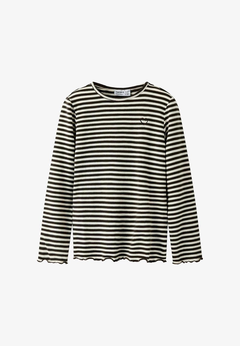 Schwarz-weiß gestreiftes Langarmshirt mit Rundhalsausschnitt, das ein kleines Herzdetail auf der Brust und einen gewellten Saum hat.