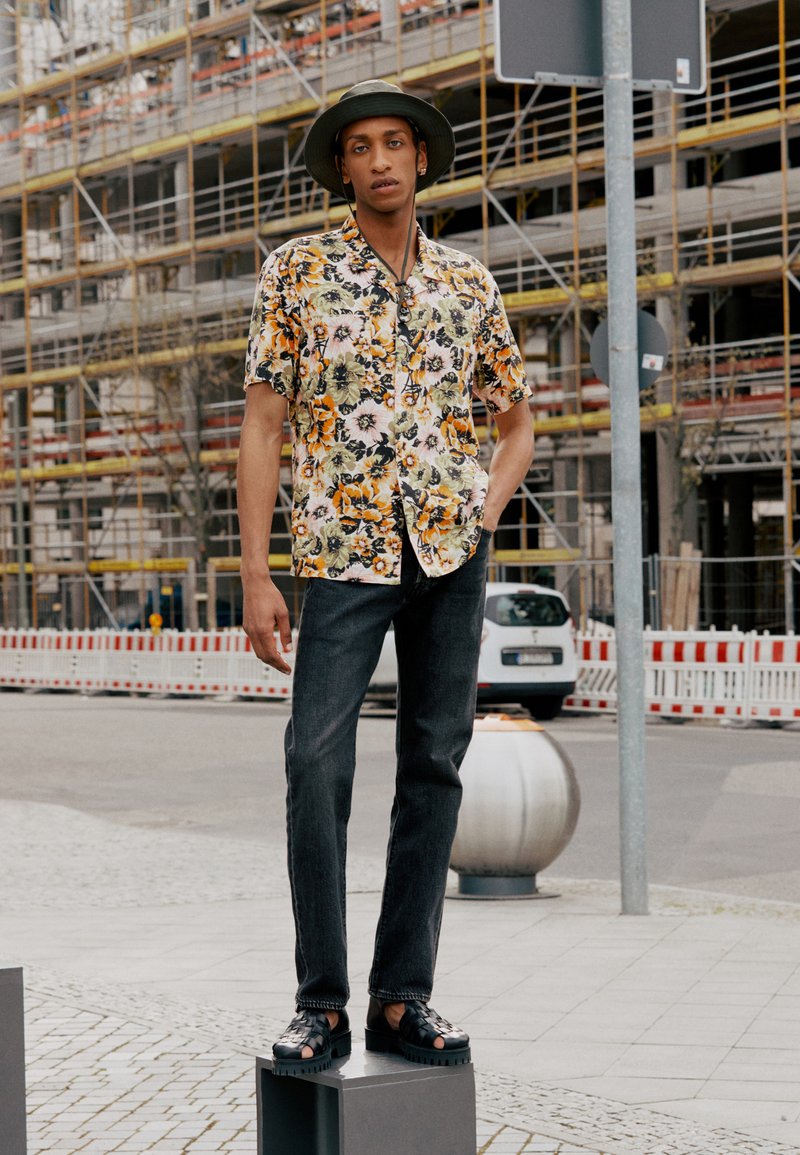 Herren Freizeithemden | Levi's® CLASSIC CAMPER Hemd eggnog/mehrfarbig - ES78203 Herren Freizeithemden | Levi's® CLASSIC CAMPER Hemd eggnog/mehrfarbig - ES78203