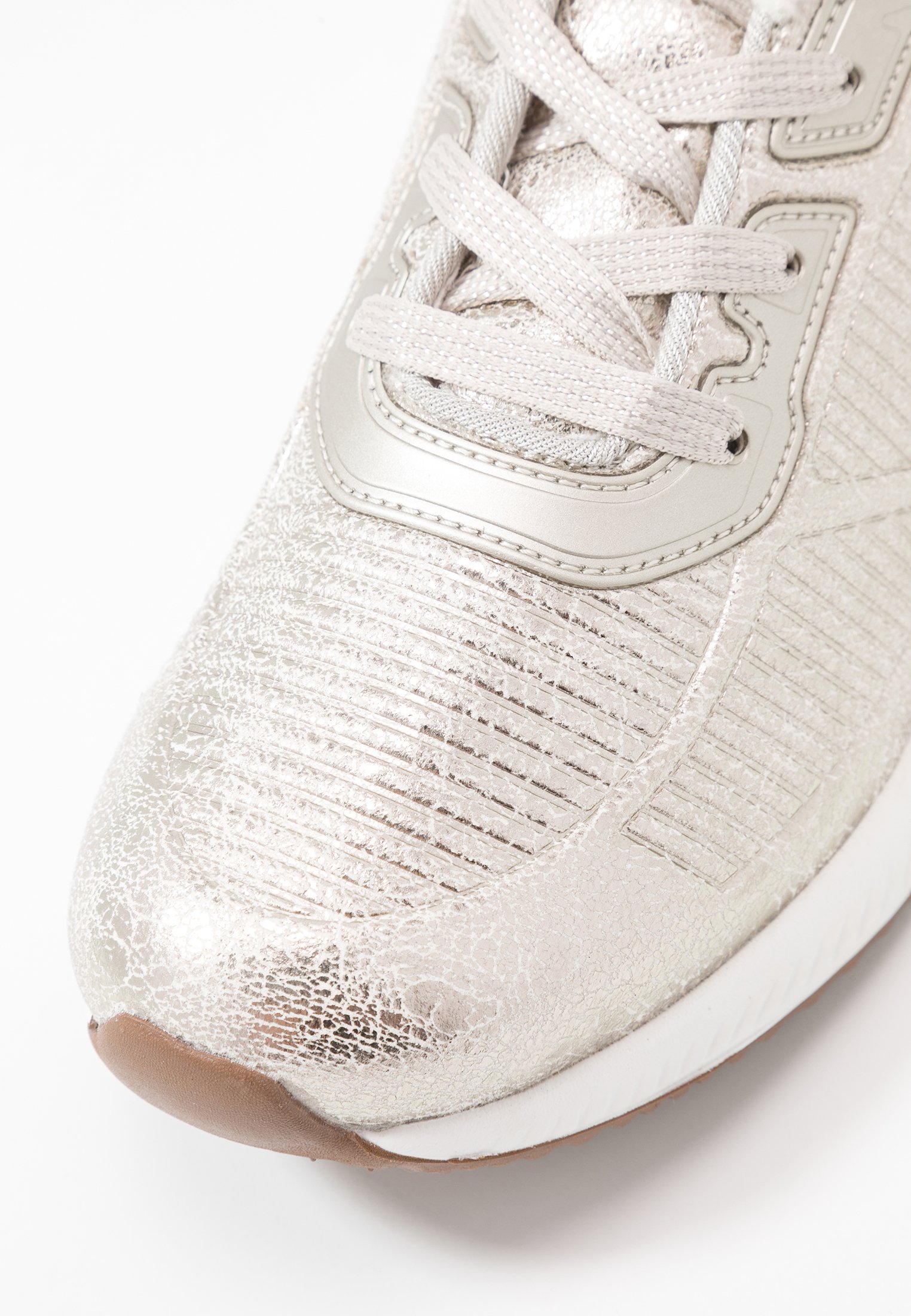 skechers bobs squad champagne