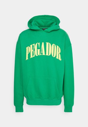 Green hooded sweatshirt with front pocket and large yellow "PEGADOR" text across the chest.