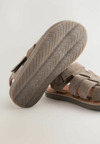 Next Riemensandalette - neutral