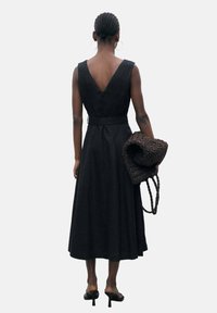Mango - FLARED - Vestido informal - black Imagen en miniatura 1