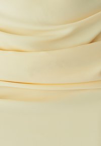 BWLDR KYLA MAXI DRESS - Galajurk - pastel yellow