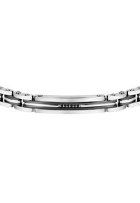 Bracciale in acciaio inossidabile argento con link intrecciati, caratterizzato da finiture lucide e spazzolate, con una forma liscia e leggermente curva e minimi accenti.