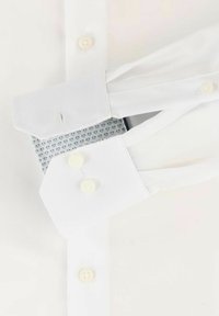 Redmond COMFORT FIT LANGARM - Hemd - weiß