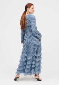 Maryisa RUFFLE MODEST - Společenské šaty - powder blue