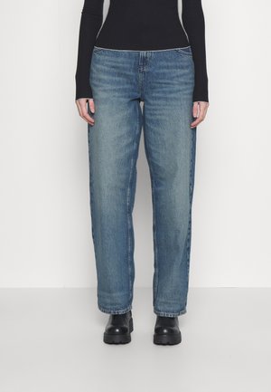 ONLY Tall ONLKAYLA MID LOOSE BAGGY - Τζιν χαλαρής εφαρμογής - medium blue denim