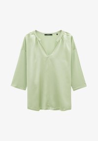 Unselected, linden green