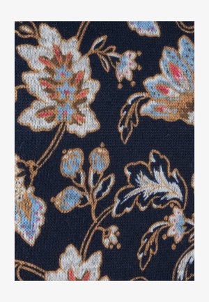 Tessuto con motivo caratterizzato da grandi fiori crema e blu su uno sfondo blu navy scuro, con dettagli dorati intricati nei disegni di gambi e foglie.