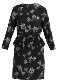 Blommönstrad klänning i mörk marinblå, med långa ärmar, en peplummidja och en rund halsringning med en nyckelhålslukning på baksidan.